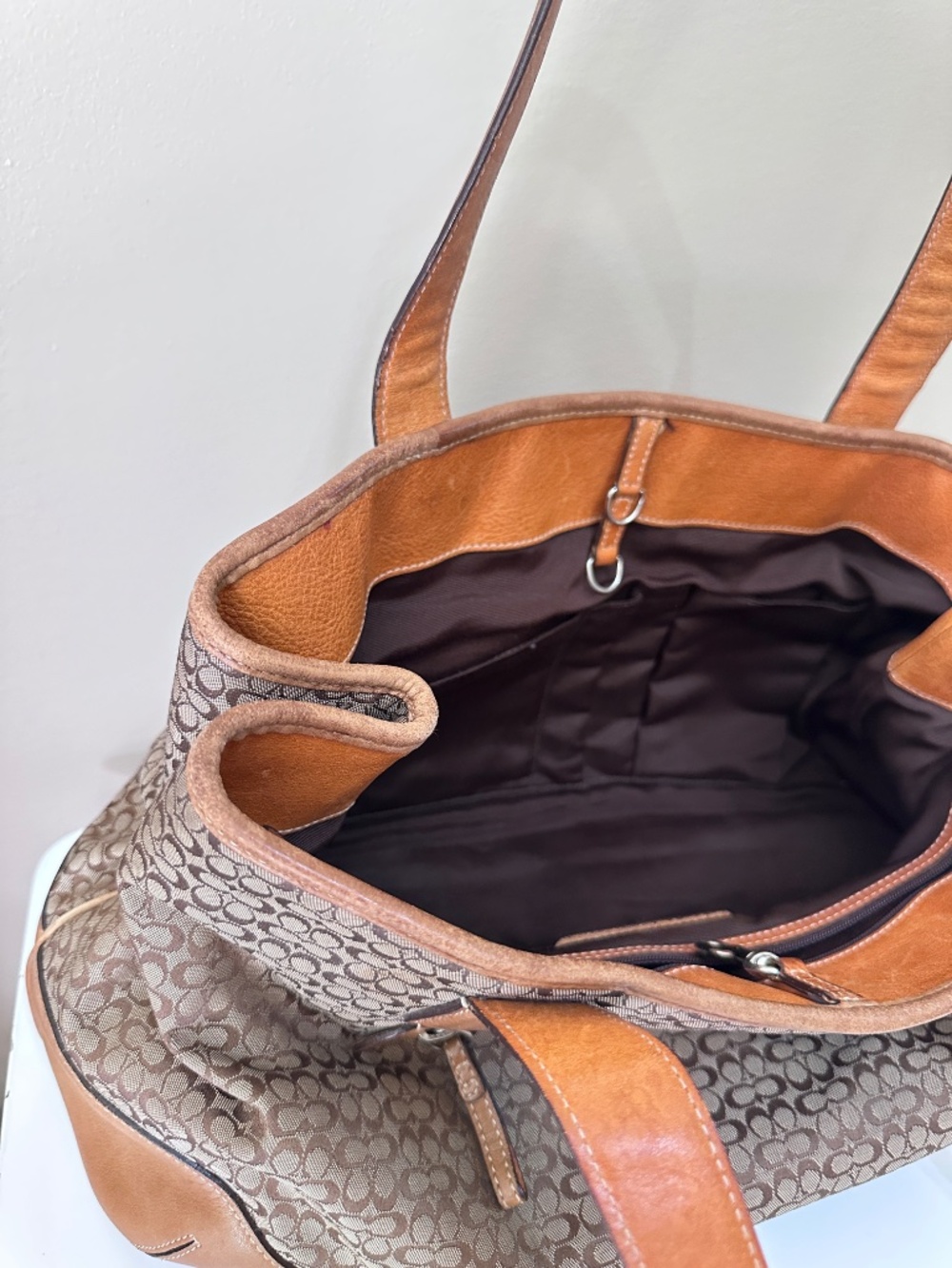 Vintage Coach Brown Khaki Hobo Bag 6621 with C Signature and Leather Top Handle - Picture 14 of 16